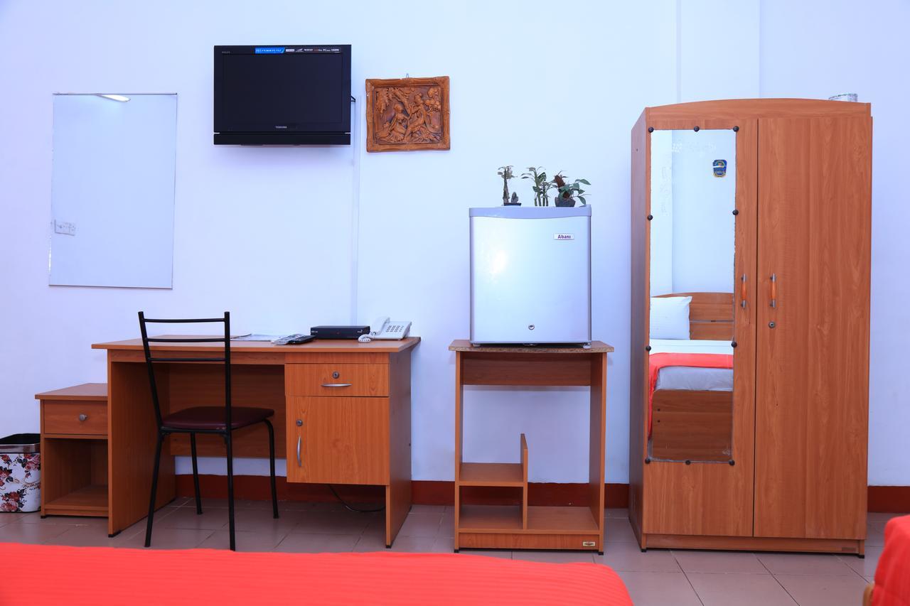 Hotel Nelly Vavuniya المظهر الخارجي الصورة