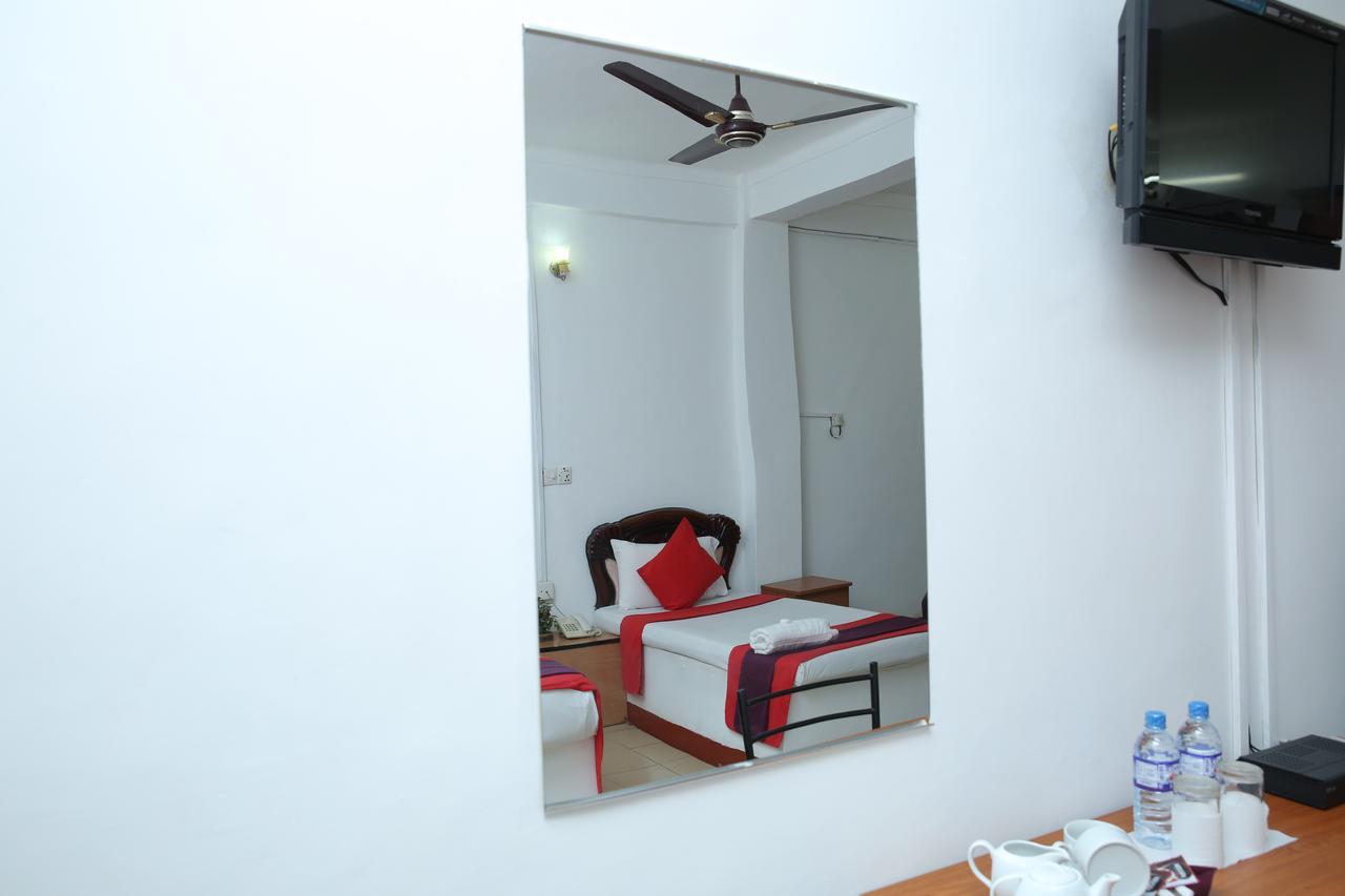 Hotel Nelly Vavuniya المظهر الخارجي الصورة
