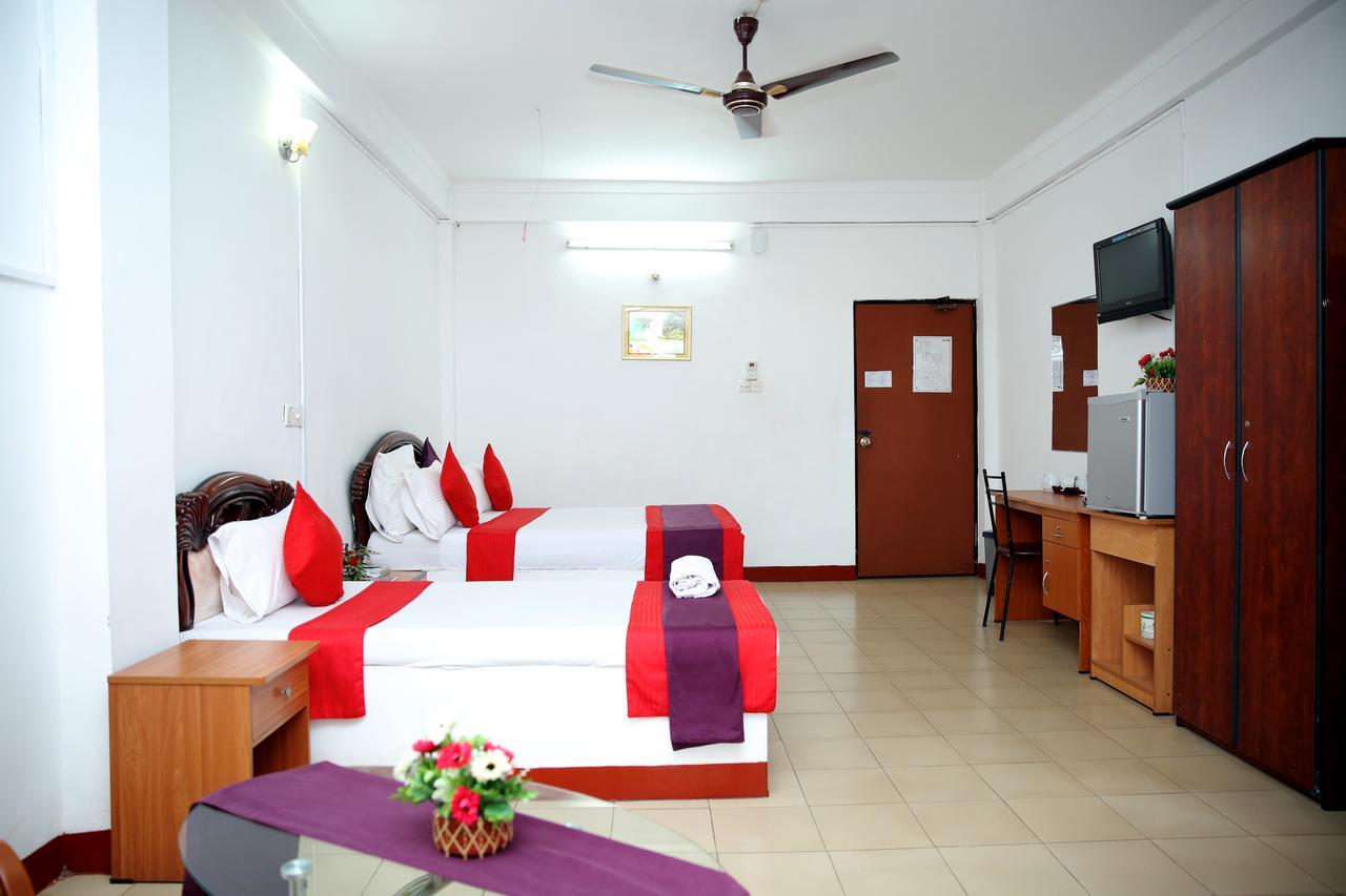 Hotel Nelly Vavuniya المظهر الخارجي الصورة
