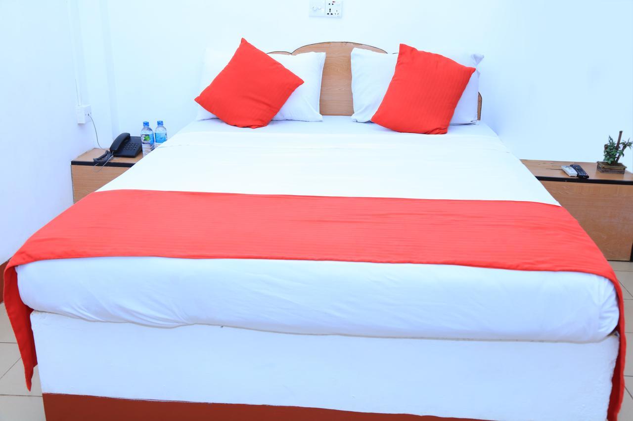 Hotel Nelly Vavuniya المظهر الخارجي الصورة